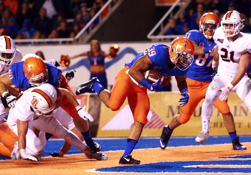 Jay_Tust's tweet photo. In all, the #FlashBro had 17 carries, 107 yards and 2 TDs tonight.
- Kelsey: 8/38/2
- Cory: 9/69/0 http://t.co/jXPxXnn3z7