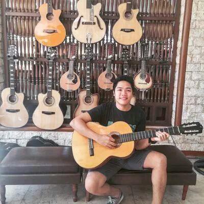 TheCarlosaurus's tweet photo. RETWEET IF U "SALUTE" THIS REAL GOOD MAN.

#ShowtimeMagpastillas @OhhJESSko http://t.co/t6VZtVBSII