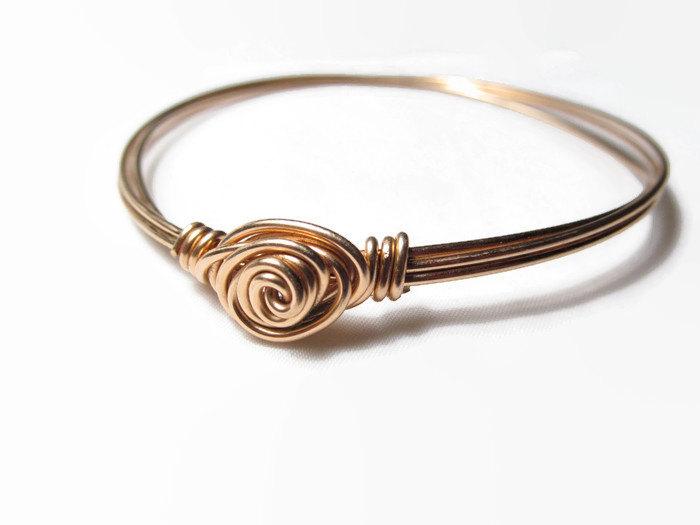 donkatcha's tweet image. Gold Bracelet, Gold Wire Bangle Bracelet, Gold Wire Bracelet, Forge… etsy.com/listing/212370… #DonKatCha #StackBangle