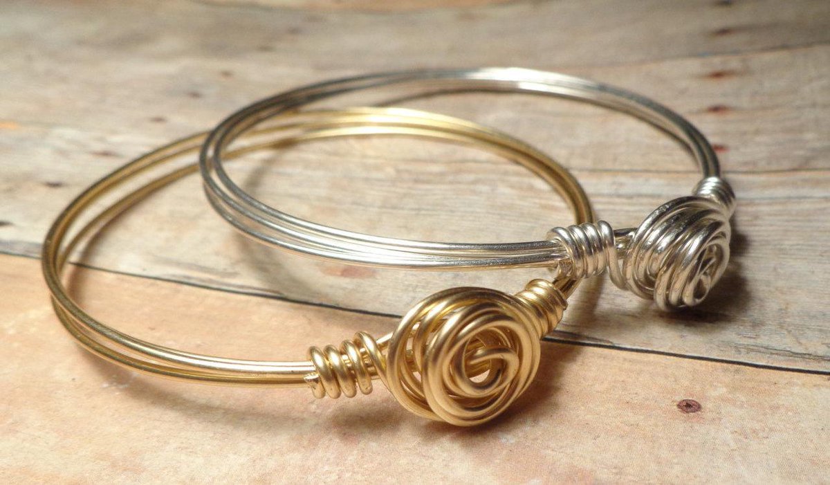 donkatcha's tweet image. Gold Bracelet, Gold Wire Bangle Bracelet, Gold Wire Bracelet, Forge… etsy.com/listing/212370… #DonKatCha #StackBangle