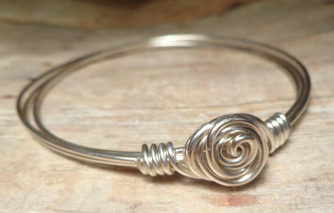 donkatcha's tweet image. Gold Bracelet, Gold Wire Bangle Bracelet, Gold Wire Bracelet, Forge… etsy.com/listing/212370… #DonKatCha #StackBangle