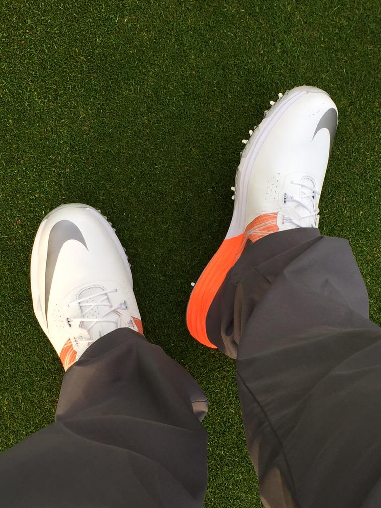 mathew_liver's tweet photo. Breaking these @nikegolf beauties in today! #lunarcontrol #nike http://t.co/JQ8lSoyWUW