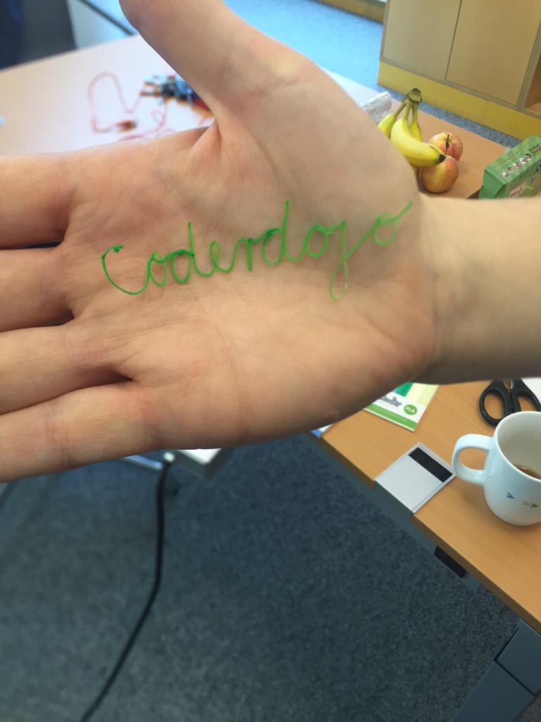 CoderDojoKassel's tweet image. #cdks #3DStift 😻