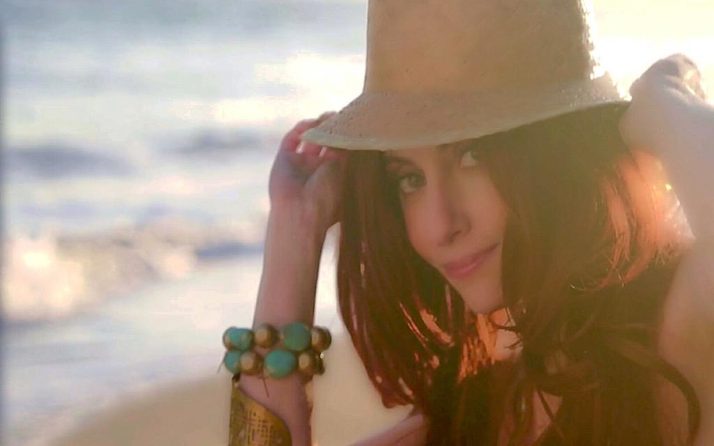 Alexmusictweets's tweet photo. *Brand New*Fun happy music vid by Al-x!๐RT
https://t.co/PVRVpinJvL #Alx #AlwaysMusicVideo
@SecretGarden_4 @Justaddy88 http://t.co/wC8G38lWW2