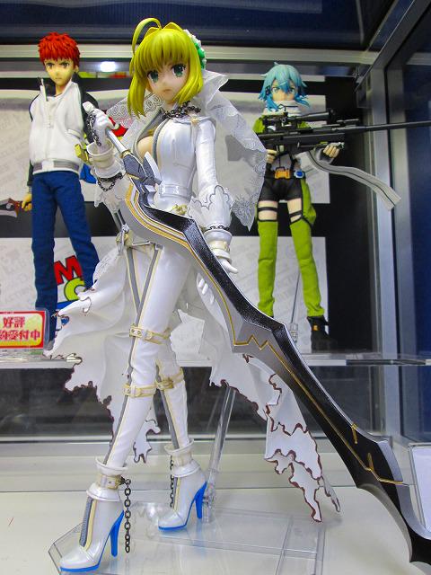 サンプル展示中!①】5Fショーケースにて【RAH セイバー・ブライド】が