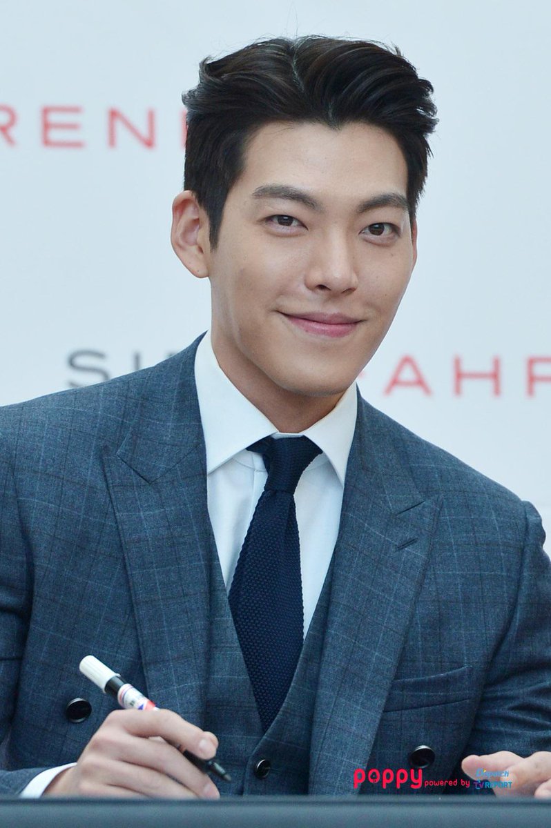 WOOBINAHHH's tweet photo. 09/18 Sieg Fahrenheit Fansign event  #김우빈 #kimwoobin  ⓒ Poppy Ent http://t.co/Jzz24BLrXc