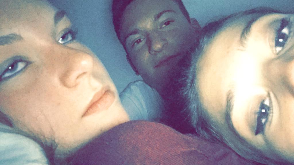 olivianormie's tweet photo. happy birthday hack! hope u have a great one ❤️☺️ #ian #basicallymydad @jewboyhack http://t.co/vRIWe6Kyzr