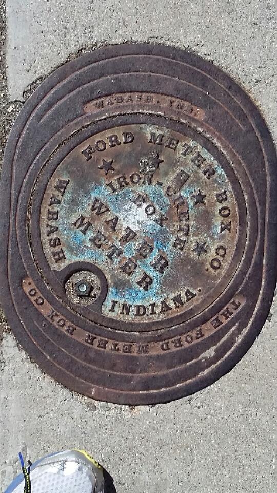 stigrowley's tweet photo. Great example of original #fordmeterbox #gridcover in @VisitCarsonCity http://t.co/u9U1vywnOb