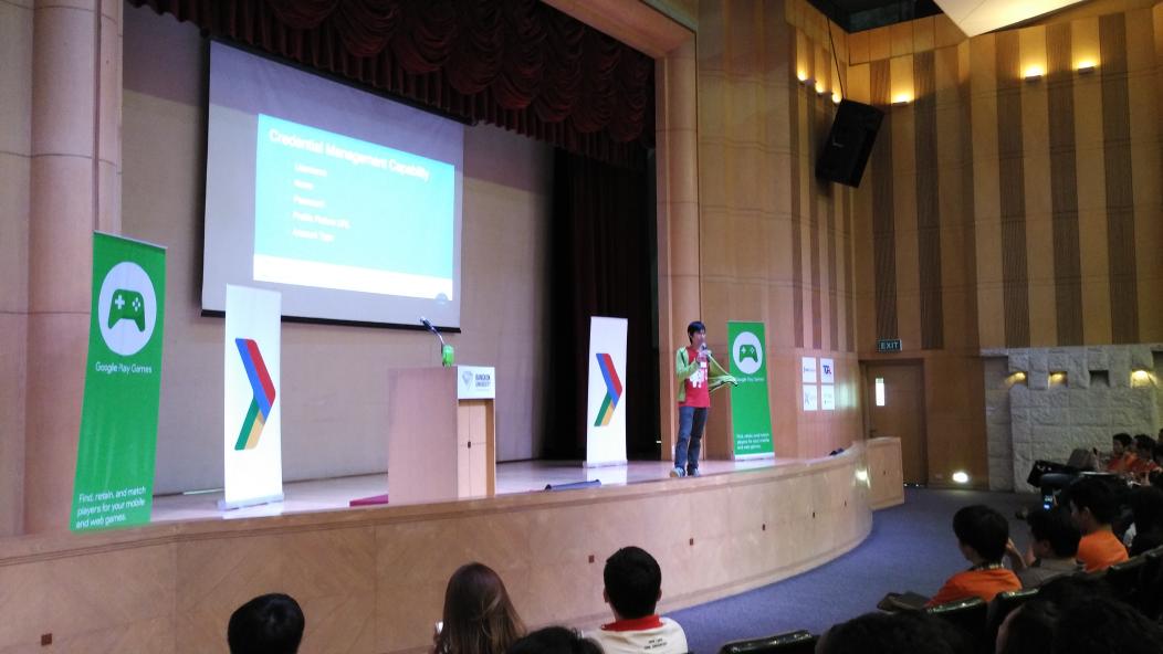 GDGBangkok's tweet photo. คุณเอก @sleepingforless กับหัวข้อ Smart Lock #gamedevfest #devfestbkk http://t.co/md7dl78G2B