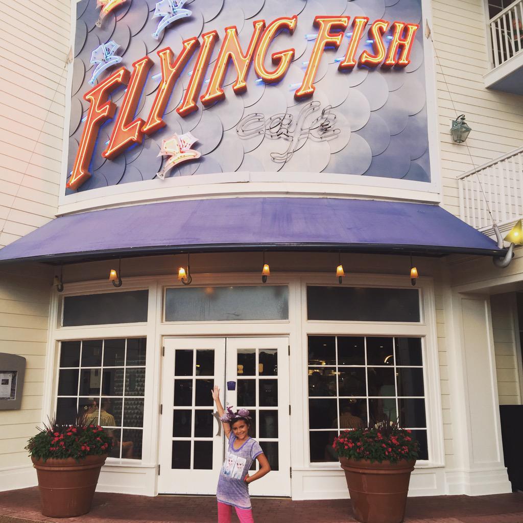DisneyWBloggers's tweet image. #flyingfishcafe #disneysboardwalk #boardwalk #restaurant #dinner #WDW #WaltDisneyWorld #blog #blogger #follow 🐠🐟🐠🐟🐠🐟🐠