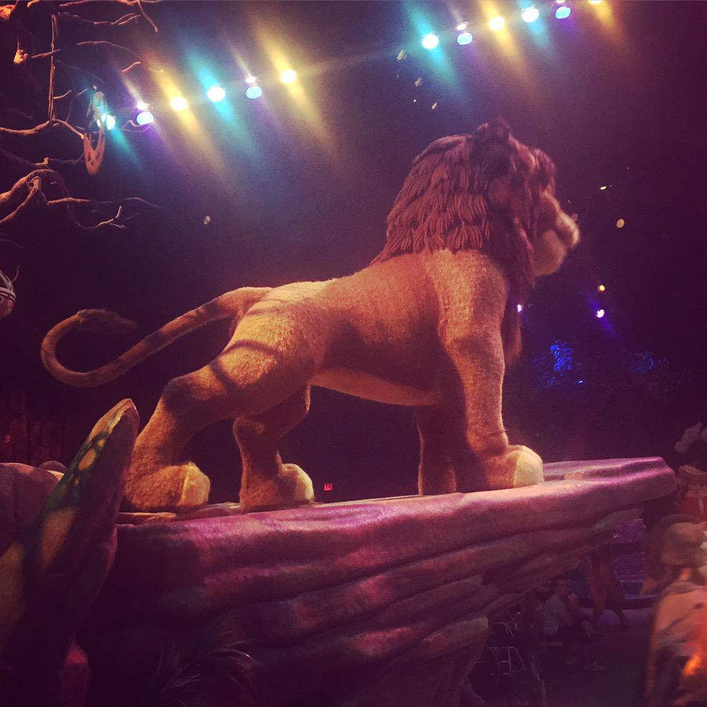 DisneyWBloggers's tweet image. #thelionking #Lion #lionking #Disney #WDW #WaltDisneyWorld #show #festivalofthelionking #simba #blog #follow #blogger