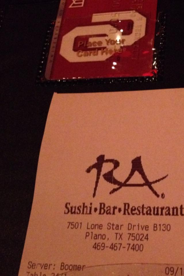 AllieBauman's tweet photo. The night before the OU game your waiter's name is... BOOMER?! Coincidence? I think not! #OUvsTulsa #oufootball http://t.co/LUrhBOWOJZ