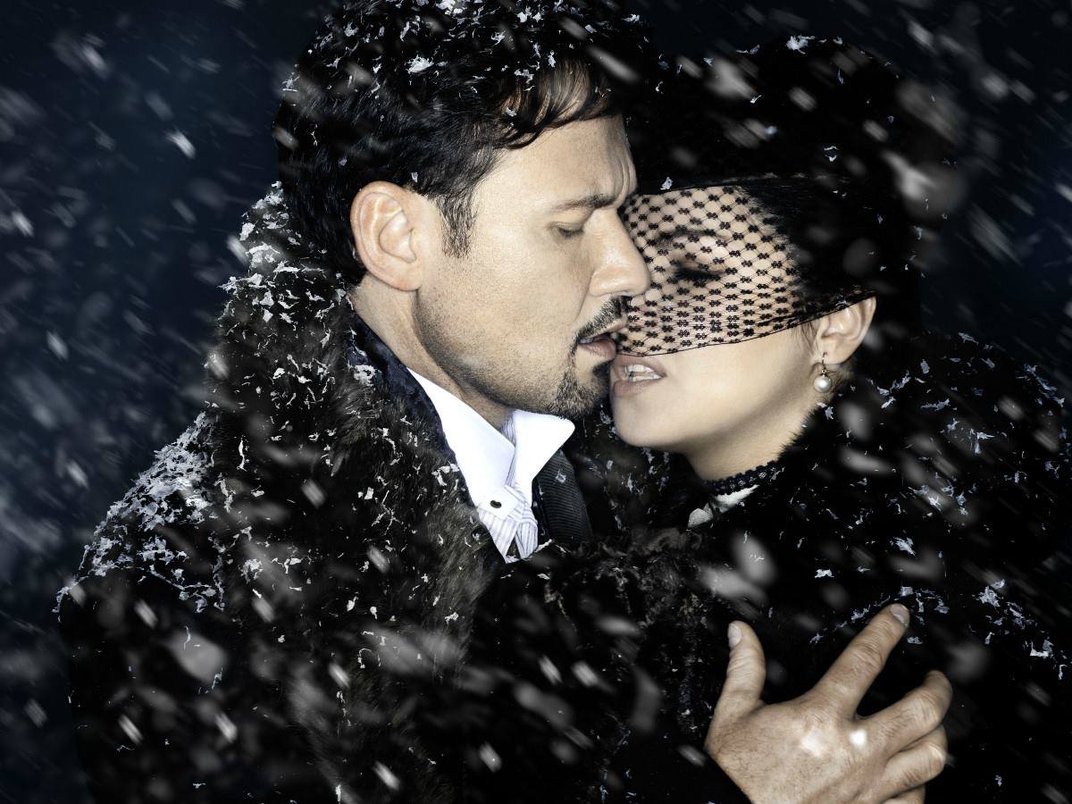Happy Birthday dear Anna Netrebko! Bests wishes  from Opera Club  We love you! 