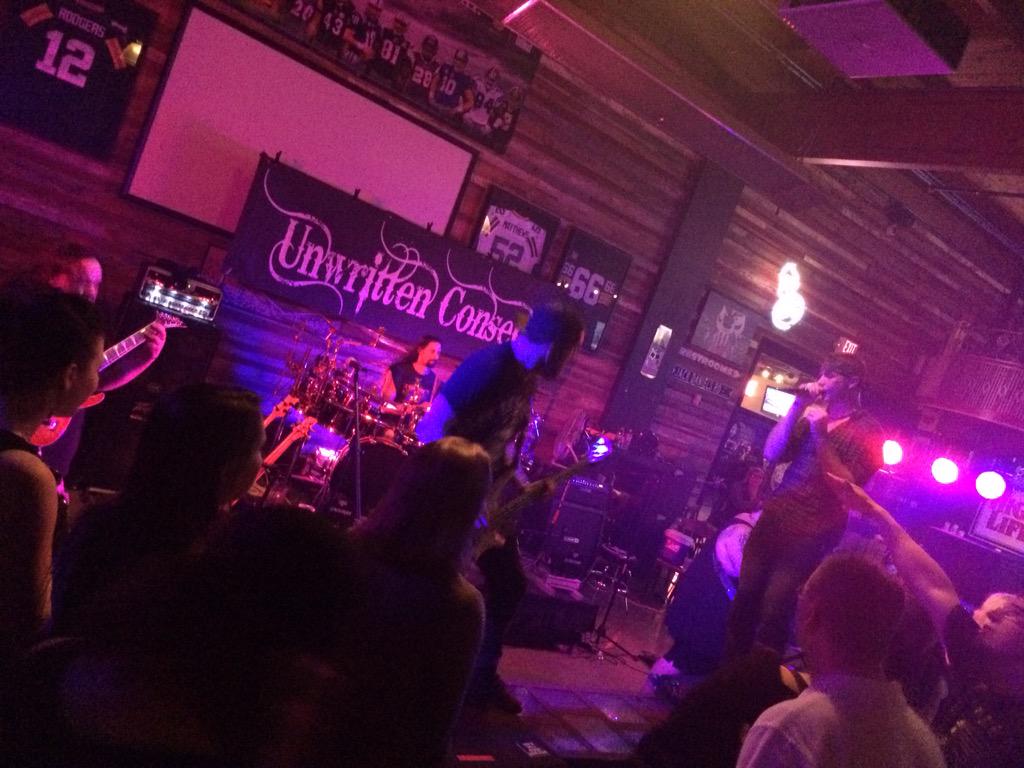 RazorWisconsin's tweet photo. Unwritten Consent rocking the #Edgefest15 after party. http://t.co/vq6005C8mZ