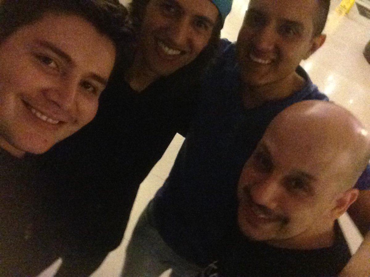 ElkinBeltranC's tweet photo. @javierantunez @BatmanEsFriki  @sergiogonzawr http://t.co/SNRKZd0VOA