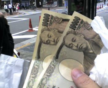 yusukebot3's tweet photo. 女登録するだけでお互い2万貰えるのあるんだけど、誰か登録してーーー！笑
→http://t.co/0298A5qulz http://t.co/wXGZFAihST