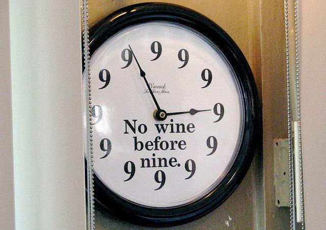 ItIsAGrapeLife's tweet photo. Problem Solved. #Wine #Winelover 
@winewankers @JMiquelWine @DemiCassiani @tinastullracing @sorkKari http://t.co/p2vTfGnffi