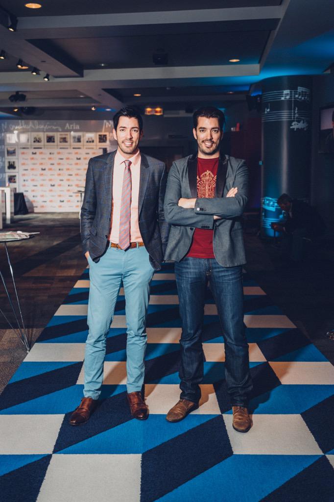 A HUGE thanks to <a href="/designinghollie/">Hollie Cooper</a> <a href="/flor/">f l o r</a> @execfurnrentcom &amp; <a href="/lisa_canning/">Lisa Canning</a> for making our TIFF lounges great this year!