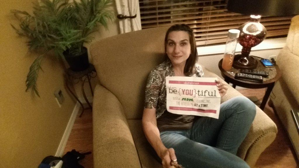 DinaStombaugh's tweet photo. #paparazzibeYOUtiful 
@PaparazziAccess 
#loveselfiestick http://t.co/IPpnuU8NpY