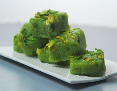KhanaKhazana's tweet photo. This #GaneshChaturthi, prepare - Green Peas &amp; Pista Burfi - http://t.co/jezcx76StB

#MithaiMagic #IndianCuisine http://t.co/nAmUMJuHCw