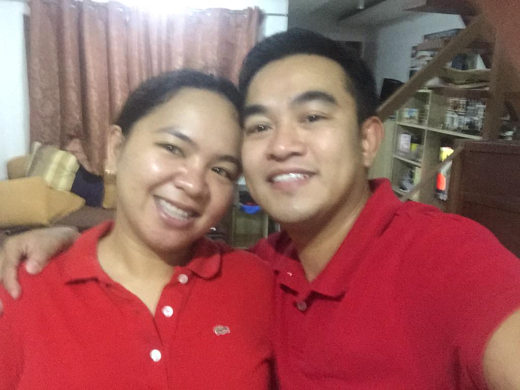 ACzarCastic's tweet photo. #ALDUBMostAwaitedDate hahahah nakiki-kilig lang 😂😜😍 http://t.co/RHdGUwOq1o