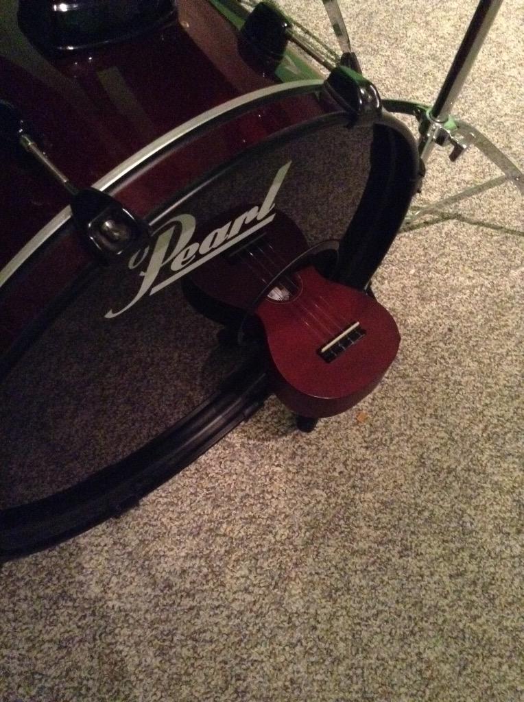 topwindowband's tweet photo. Studio life http://t.co/VTokJquJTa