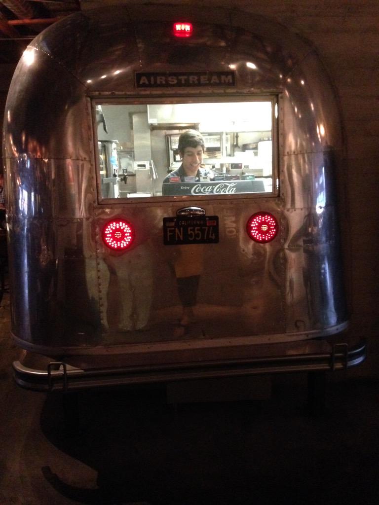 rogershowley's tweet photo. OB Warehouse - a cool eatery in Ocean Beach http://t.co/fuTz2vrBop