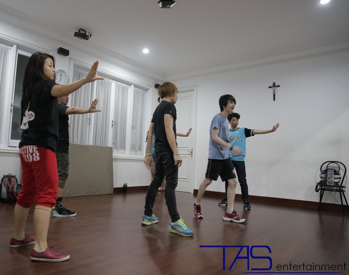 [Picture] #2S #2Stars Dance practice at FDC by 2SOfficial
