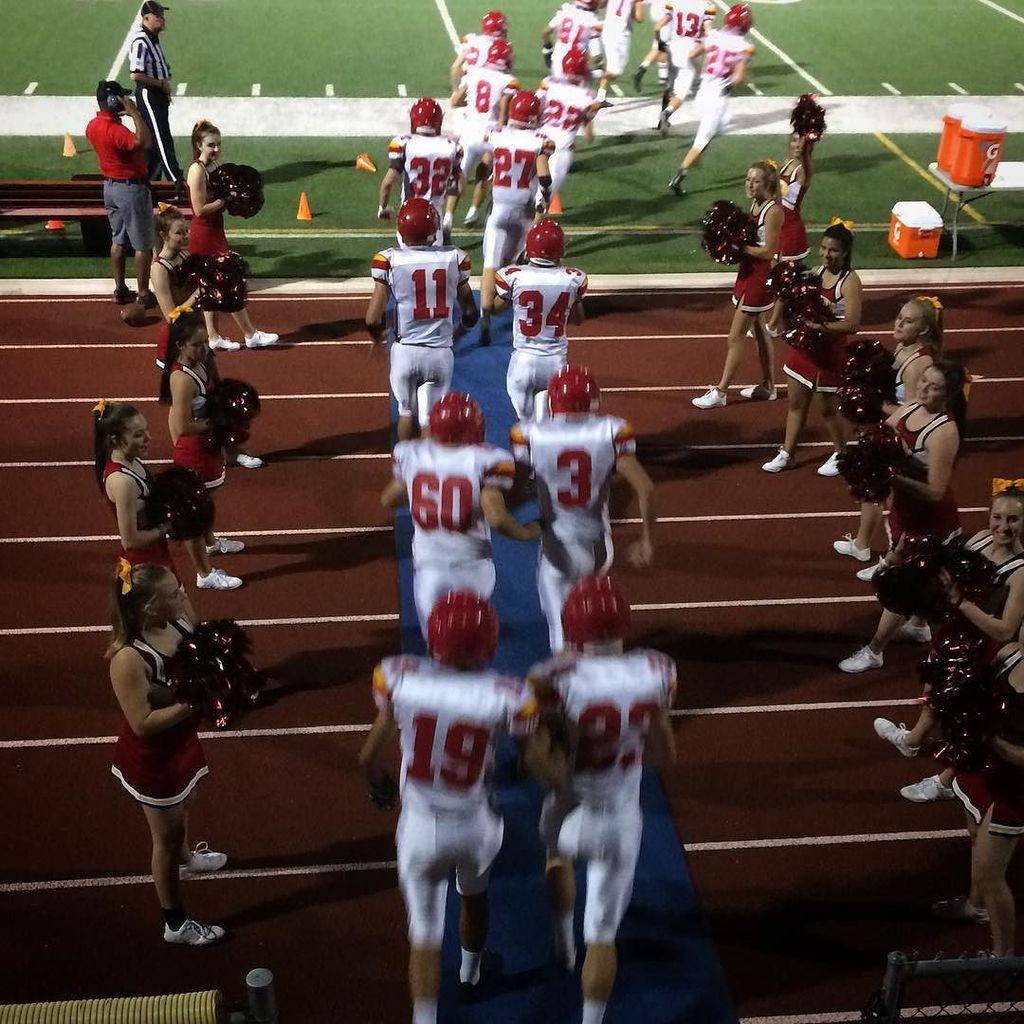 badlhoch's tweet photo. #FridayNightLights #SetonCatholicPrep http://t.co/rS6Fz0a2Lc