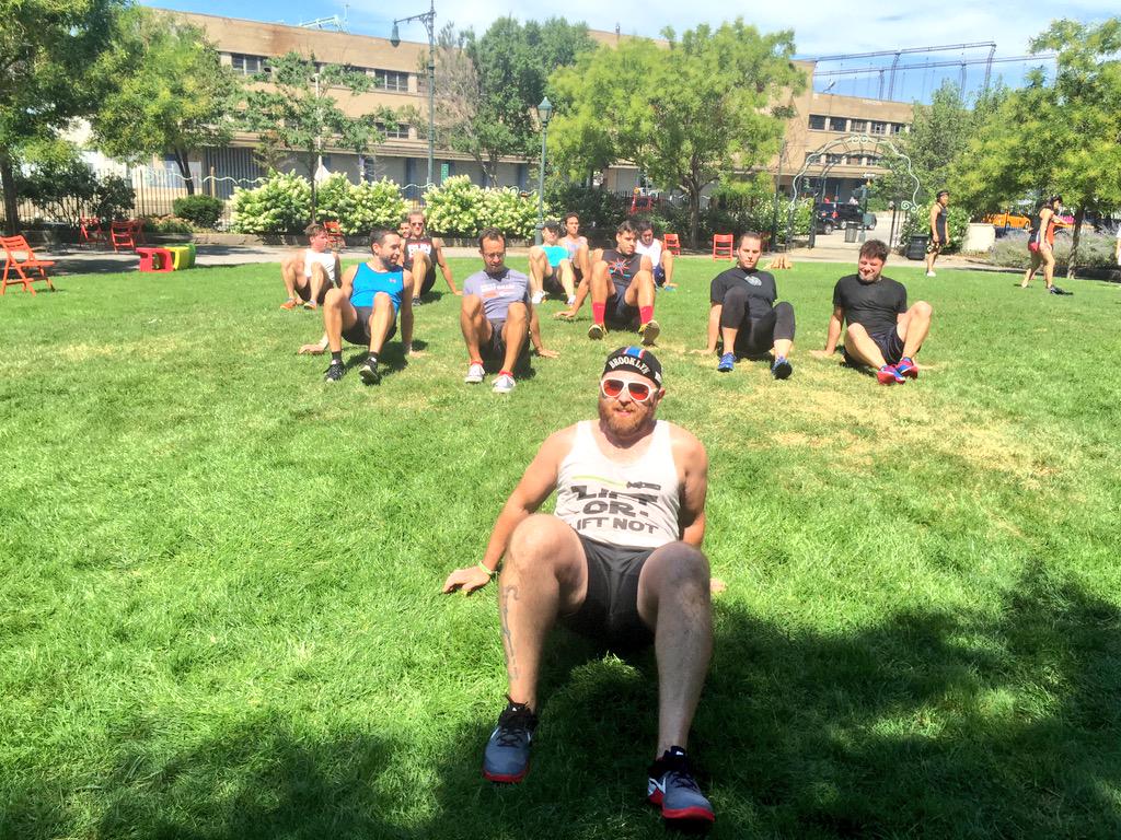 ossipennella's tweet photo. GM #fitfam make it down to 14th street park -- see you there!! #NYC #fitness #doit #bricknewyork #flashwod #sweat http://t.co/v3qONkbz9j