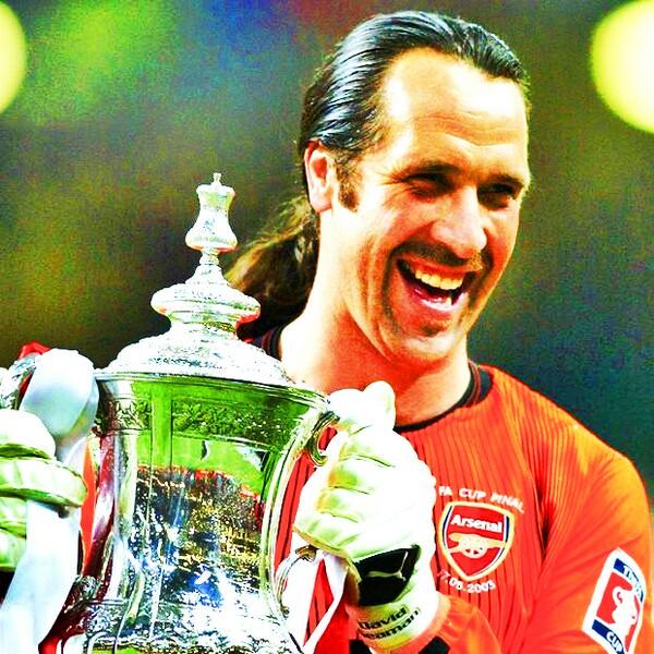 Happy 52nd birthday to legend David Seaman  