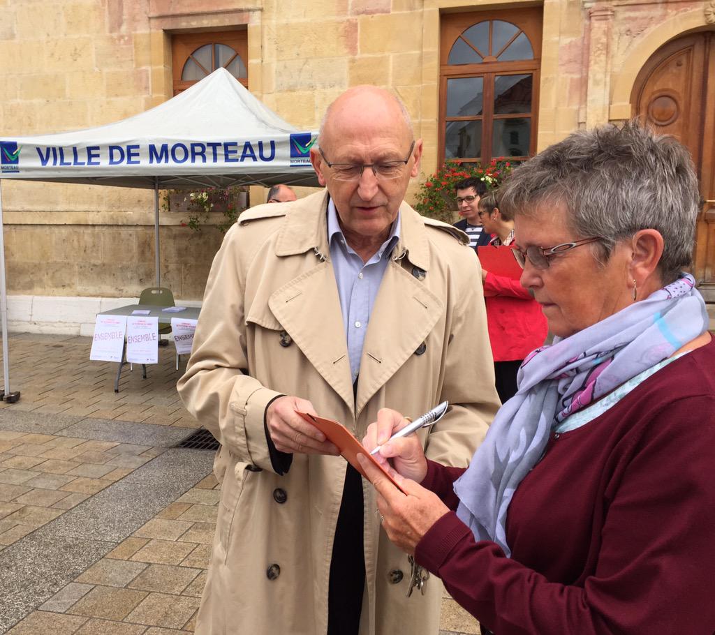#jaimemacommune à Morteau sur la place du marché