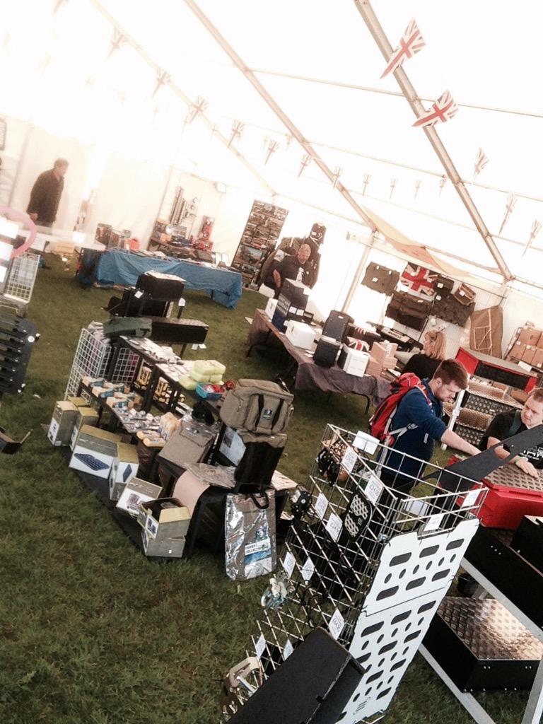 MobileStorage2's tweet image. We are open! @LandRoverShows @LandRoverOwner