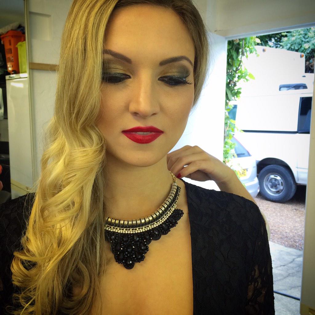 SammmAgnew's tweet photo. @jovidamartin and her many looks on set yesterday @CrookedHouseUK #fadercane #sammmagnewhairandmakeup #fashion #glam http://t.co/SuZhAhgIOr