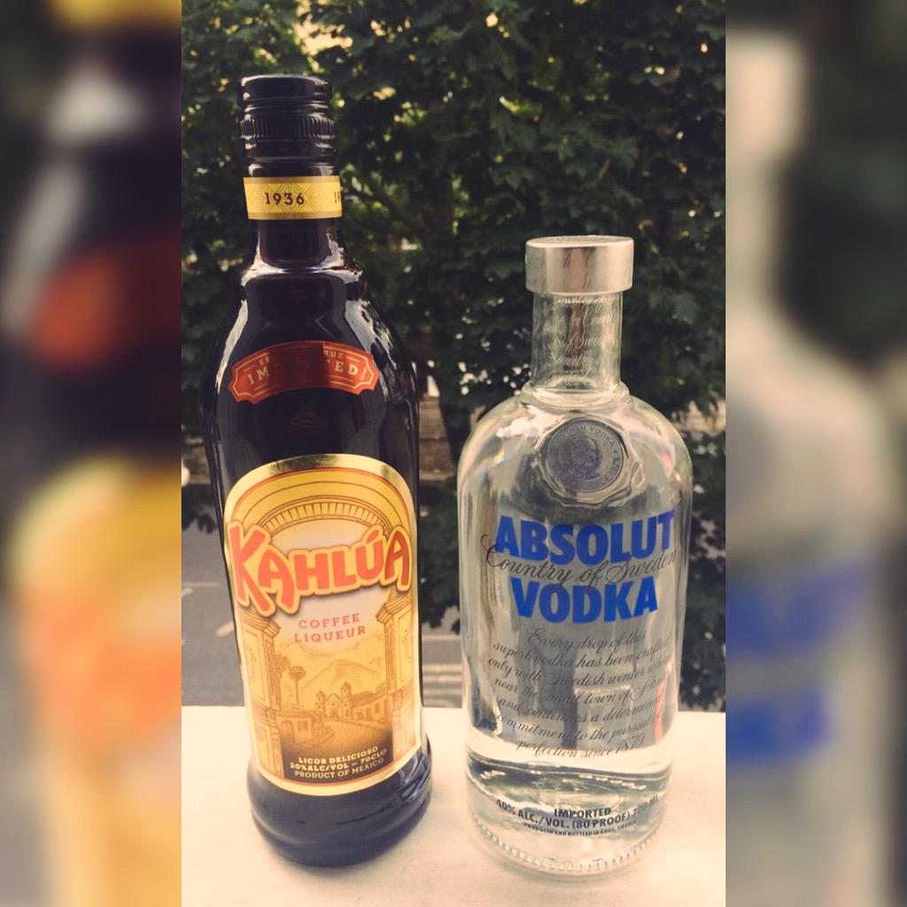 feedmefilms1's tweet photo. The perfect combination! Let's get making some #WhiteRussians @KahluaUK @absolutvodka #FeedMeFilms http://t.co/BKgAYgDpUh