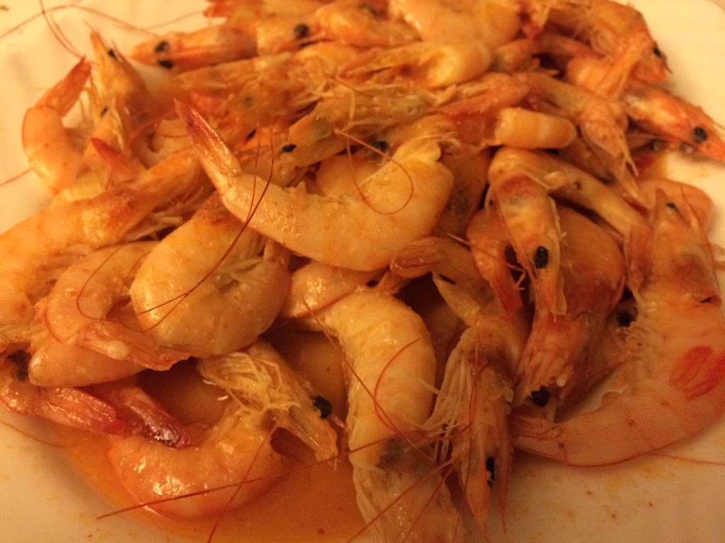 cookingclassnow's tweet photo. So here's what @spain locals prepare when cooking you dinner at home #pimenton #polpe #spanish #hospitality #feast http://t.co/uehA25TUUV