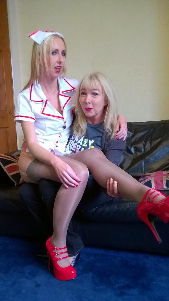 more phone pics with @traceylain.... see us interact in our latest adventure on http://t.co/5QAzAu9OQK http://t.co/dXflO2LJtA