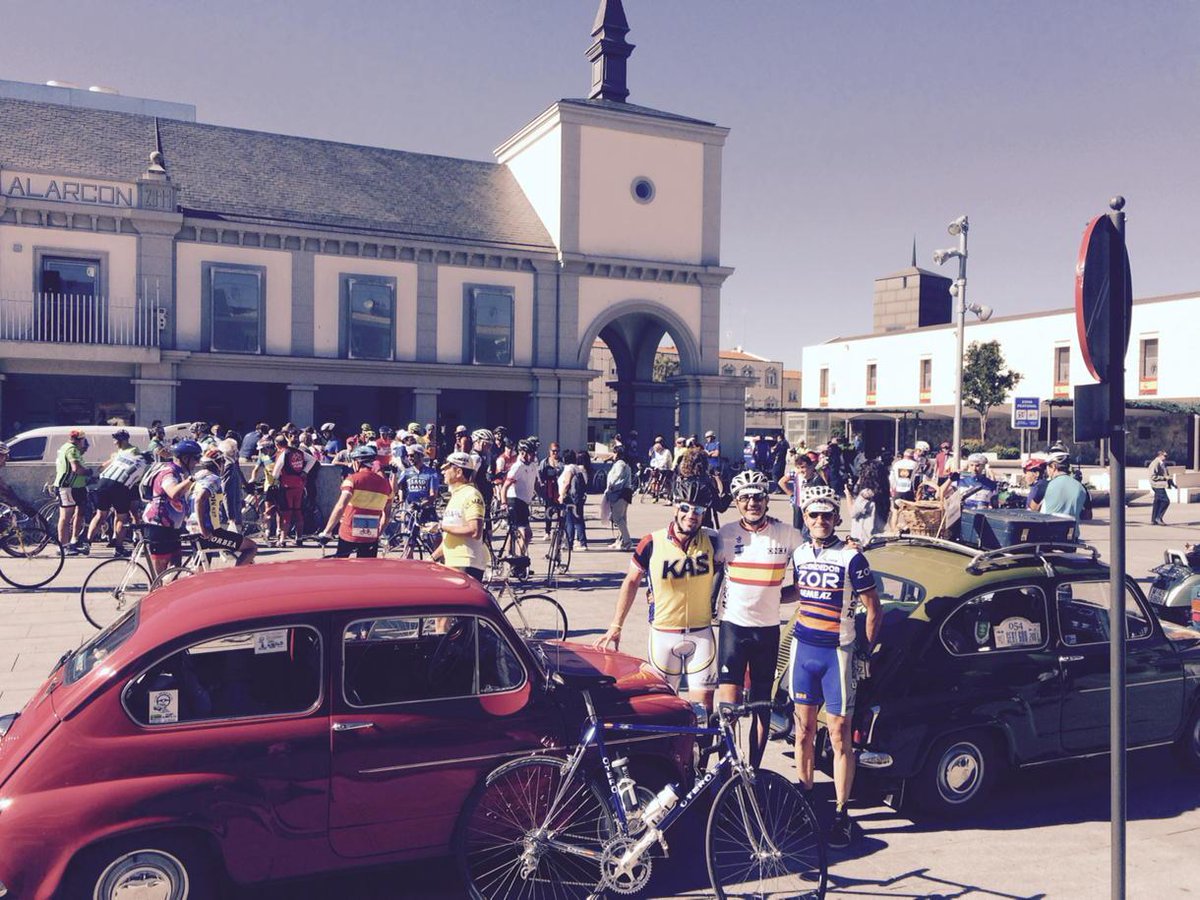 eduardochozas's tweet photo. En Pozuelo Clásica Otero http://t.co/US6lKZBnzK