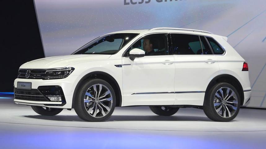 autopista_es's tweet photo. #MasVistoAutopista Todos los detalles de la 2ª generación del @VW_es Tiguan http://t.co/Redj74wM7C http://t.co/ER4v1sdKcL