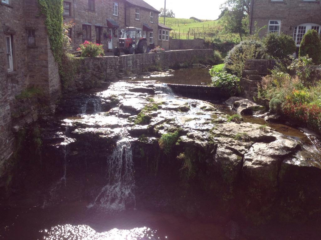 Glorious day today ! Happy people visit Hawes! #talesfromthedales