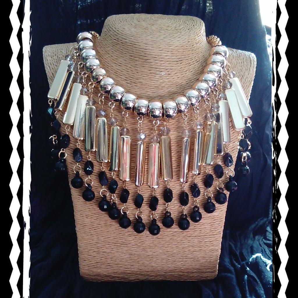 rumbacomple's tweet photo. #collares #preciosos #Archena http://t.co/nufHeu64NQ