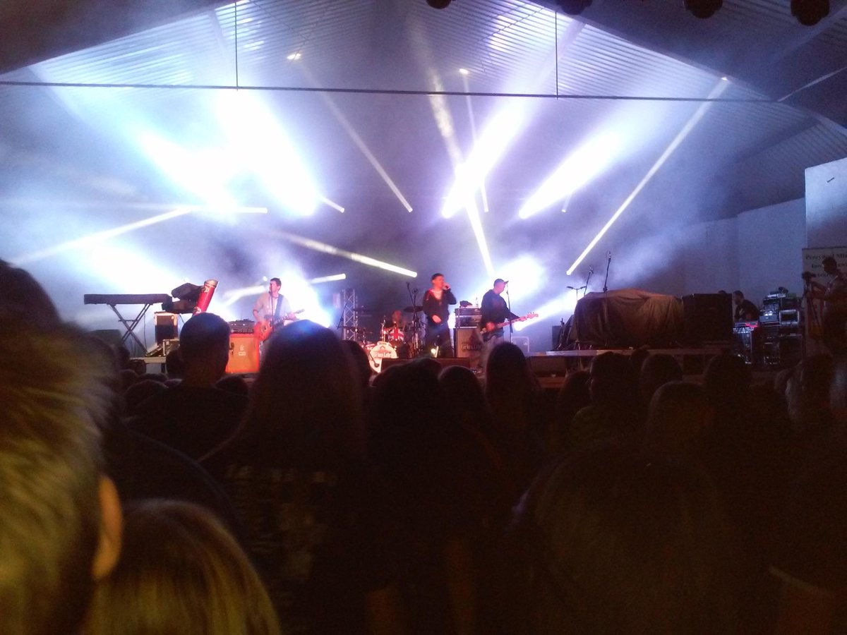 behemius's tweet photo. #farben #lehre rules! Unfortunately I couldn't hear #bednarek under stage,  as audio guy messed up bass volume. http://t.co/ZTpTS0sSY2