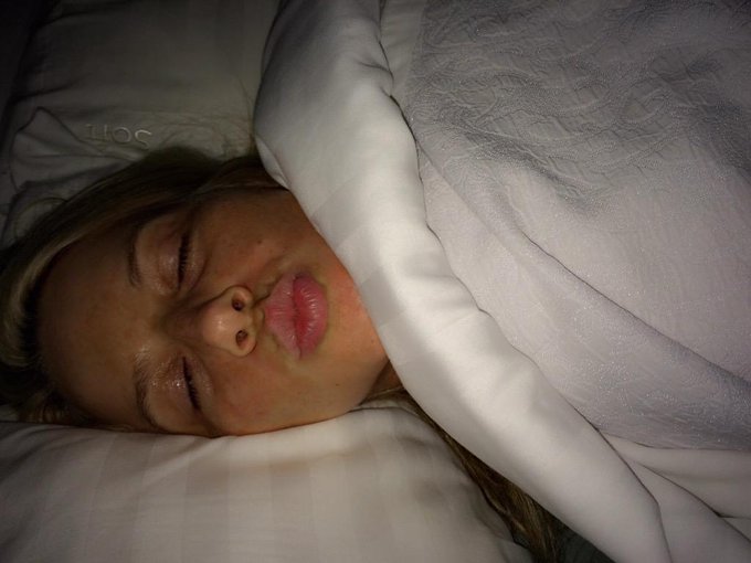 Thank you Sandman for finally making me sleepy. Dancing always winds me up &amp; it's hard to sleep right<a href="/tag/ihaveawife"class="tags"><span>#ihaveawife</span></a>