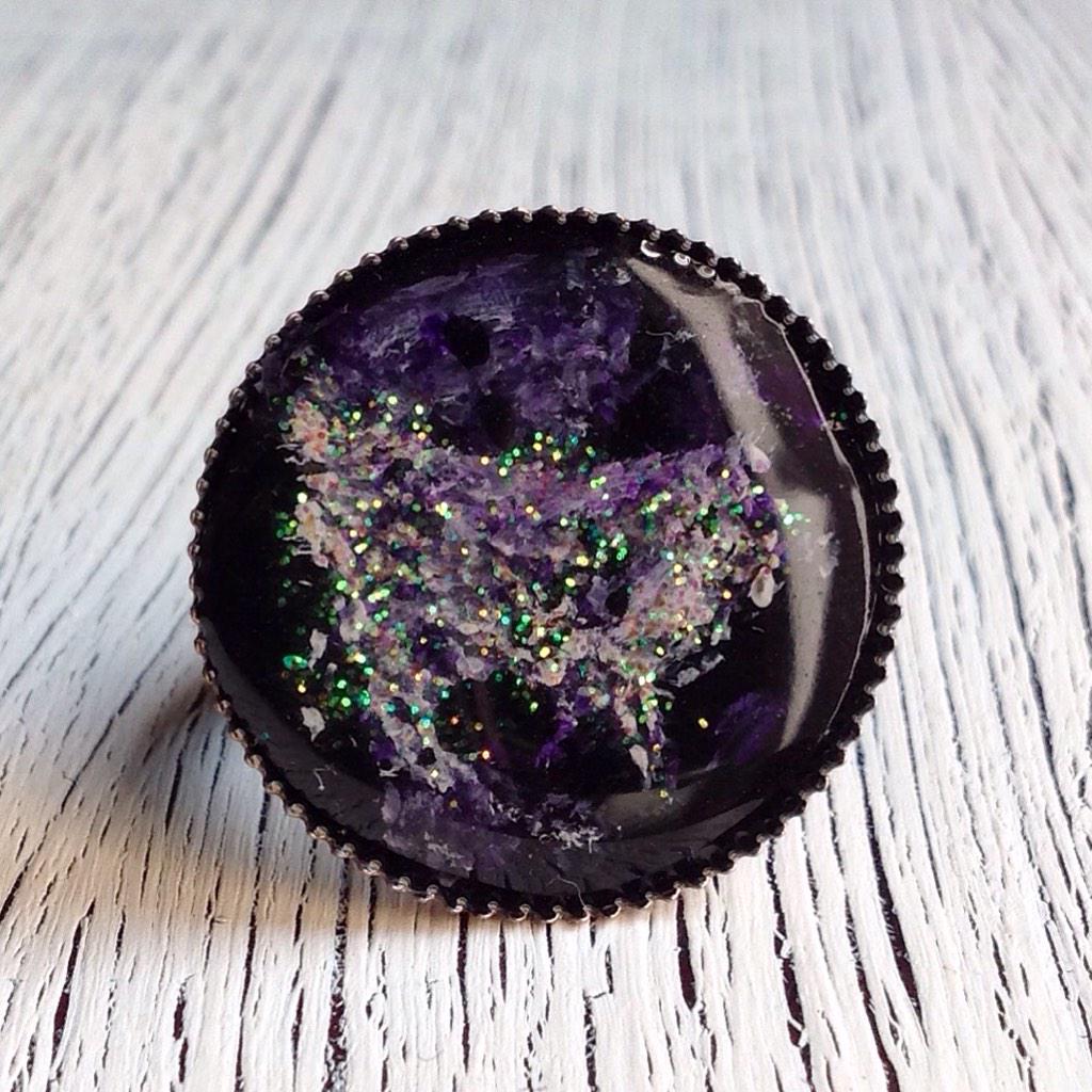 Vladox_UkrHeart's tweet photo. #RESIN #RING #AMERICA #NIGHTAMERICA #Etsy #HandPaintedRing #Jewelry #ResinJewelry #ResinRing
https://t.co/pOagsMqpah http://t.co/Nx7J2AIbrh