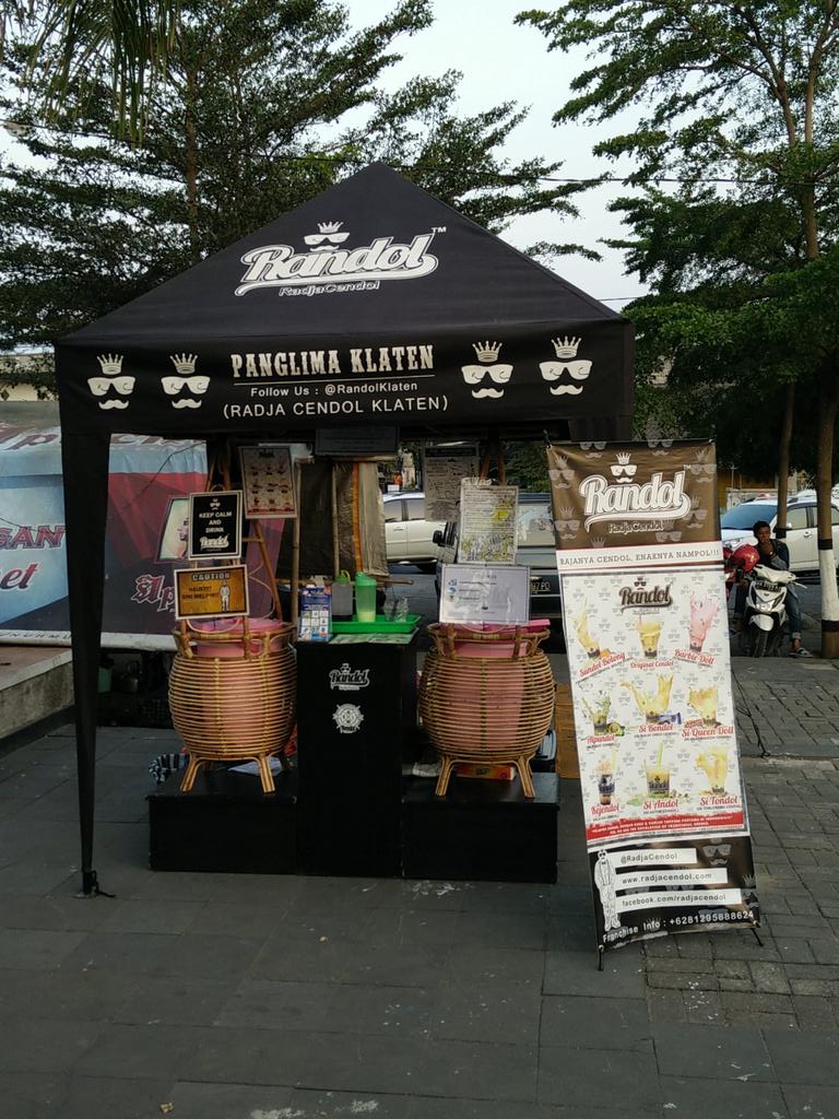 Buka di alun2 klaten...silahkan melipir randolicious#minumansehat#randolklaten
