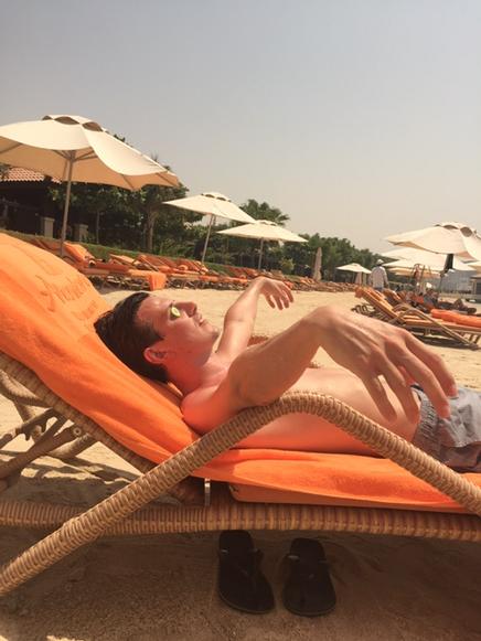 JessAvietti's tweet photo. Brad taking our relaxing holiday to the next level.... ☀️☀️ http://t.co/zTUB9qnMbs