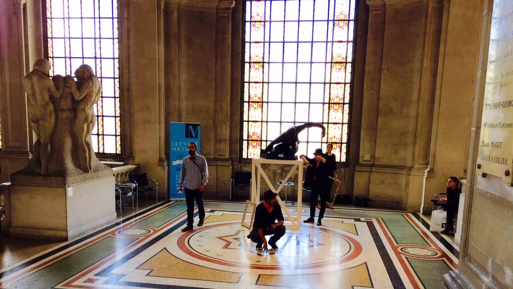 c4antonio's tweet photo. ecco il BACKSTAGE di #emptyMAH in attesa di vedere le foto di tutto il team oggi presente al @MAHgeneve http://t.co/jSa9biAFbX