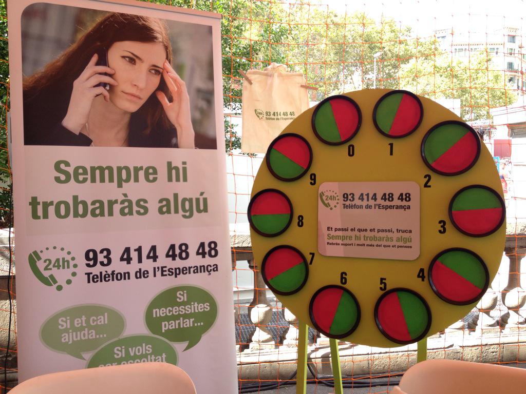 Esperanca_linia's tweet photo. Ja som a la #20mostrabcn a la plaça Catalunya estand 53. Veniu a jugar a la #dianadelesperança Tindreu premi segur. http://t.co/2TaY3ICuyg