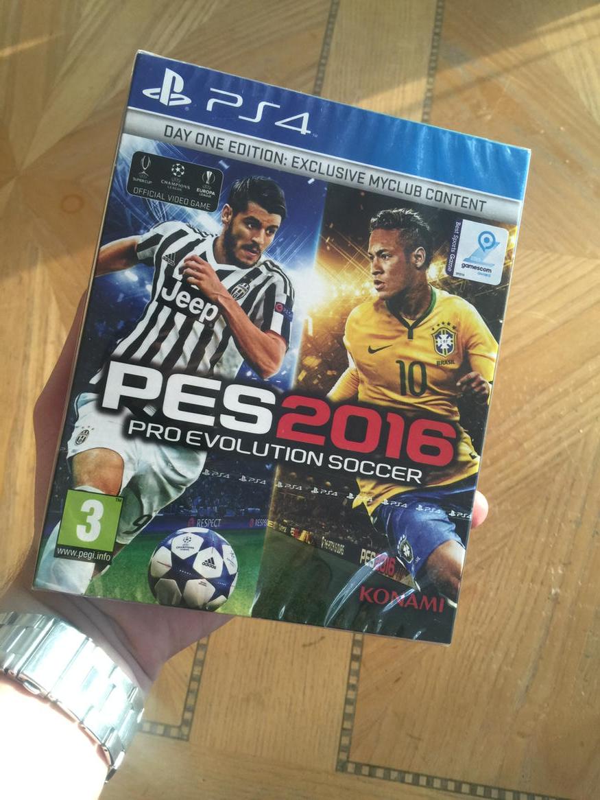 MarkUpsonTV's tweet photo. GIVEAWAY! RETWEET &amp; FOLLOW ME to be in the chance with winning this PS4 copy of PES 2016! Winner chosen tomorrow! 💪 http://t.co/RbW73bg9dV