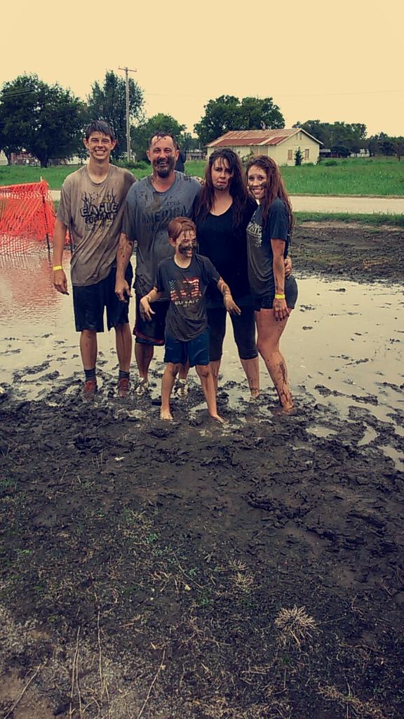 allenm393's tweet photo. Before and after photos of the PRYOR MUD RUN!!! http://t.co/a6ZuDdjFTQ